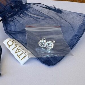 NEW ITALO Jewelry Silver Round Cut Stud Earrings